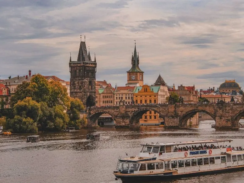 8 Tempat Wisata Terbaik di praha yang Tidak Boleh Dilewatkan