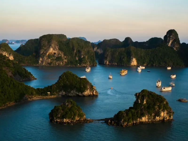 8 Rekomendasi Tempat Liburan di Vietnam Terpopuler