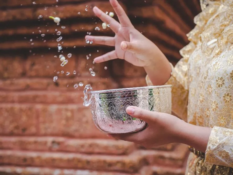 Songkran Thailand: Serunya Festival Air Terbesar di Dunia