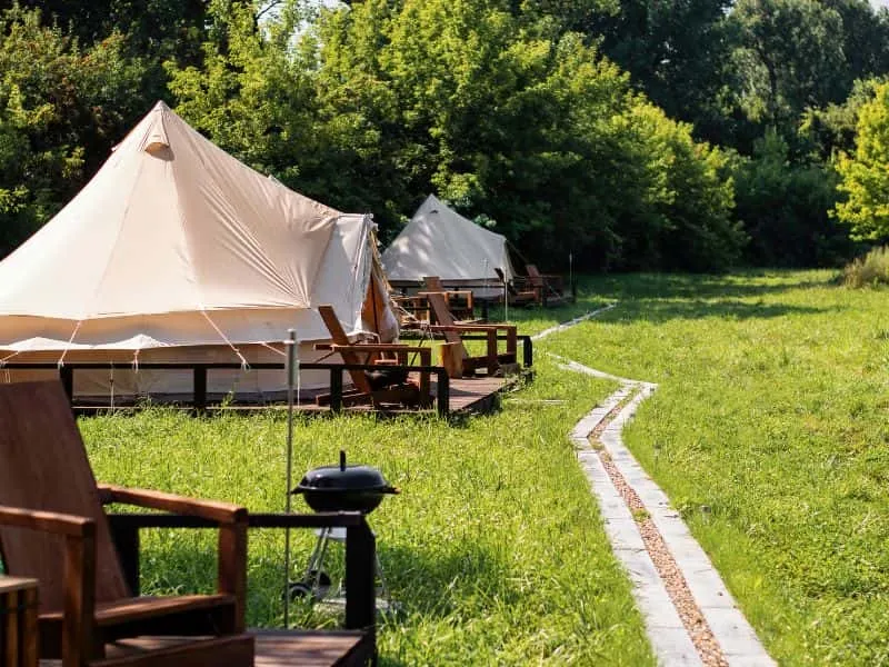 Tempat Glamping Korea: Pilihan Terbaik, Ada yang Dekat Danau!