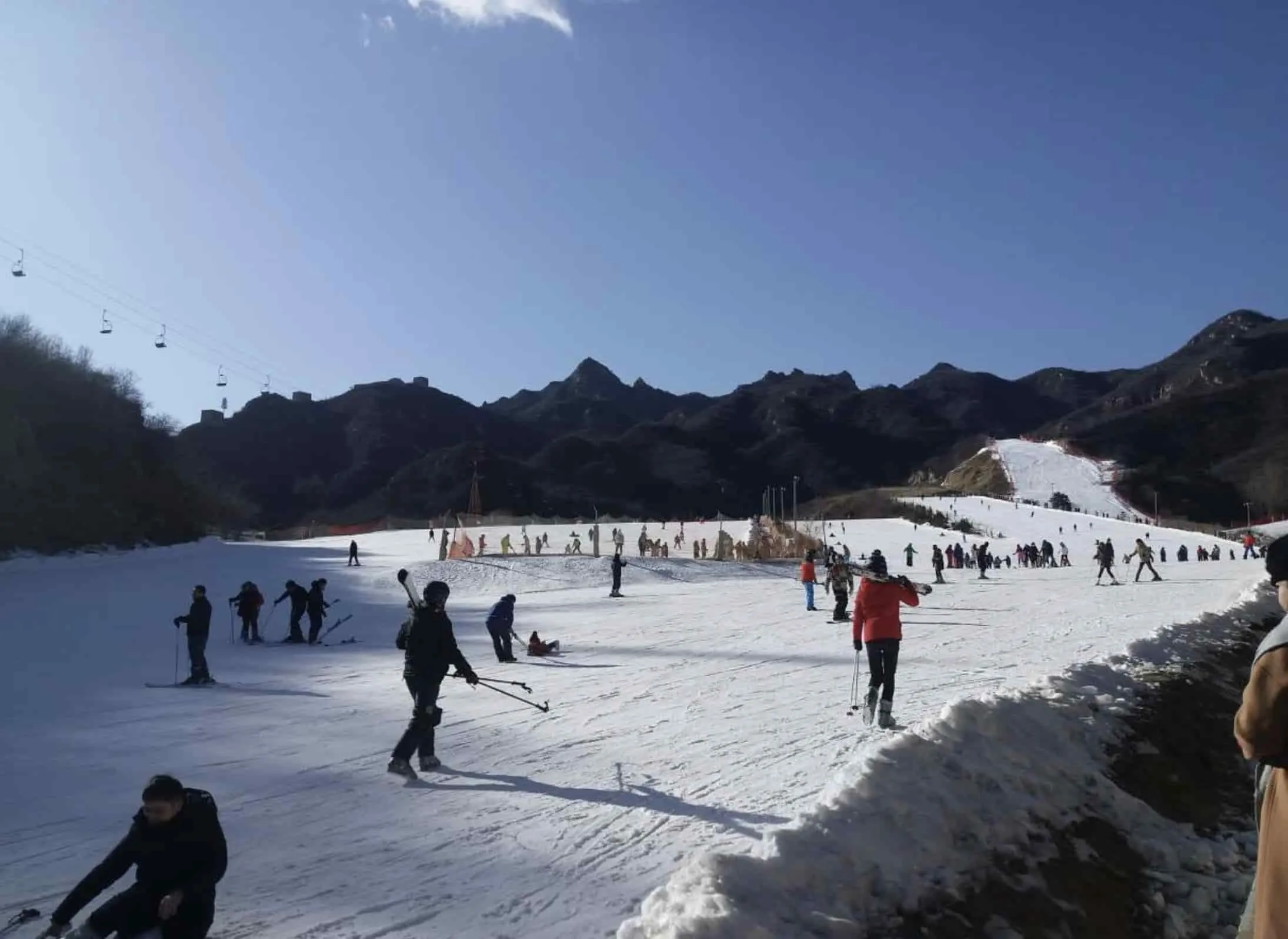 Tempat Wisata China: 5 Rekomendasi Resort Ski China, Dipenuhi Hamparan Salju!