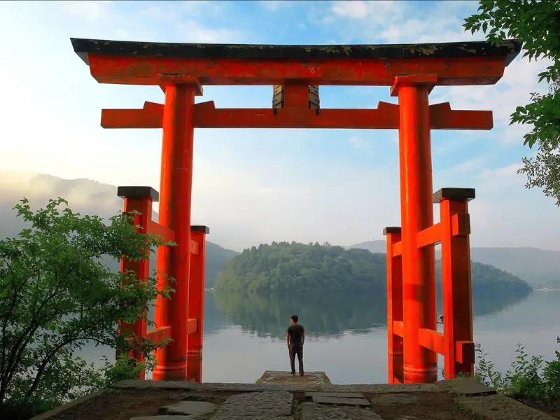 Tempat Wisata di Jepang yang Terkenal: Yuk Coba Nginep di Hakone!