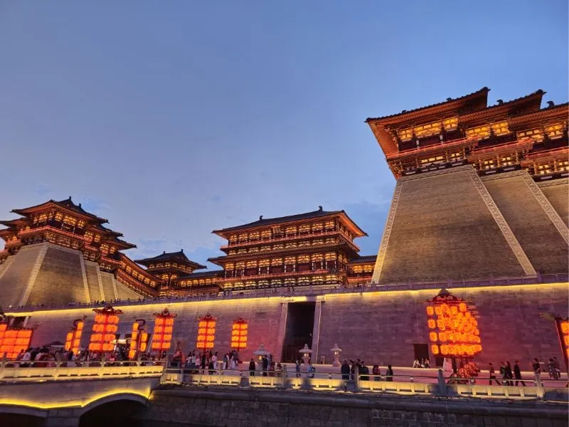 Tempat Wisata di Luoyang China, Selami Keindahan Sejarah dan Budaya!