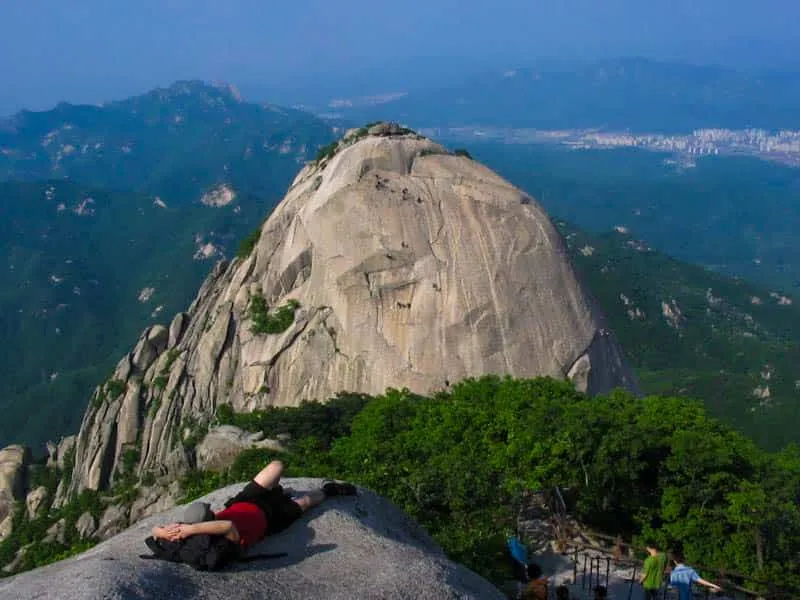Tempat Wisata Korea Gunung: Spot Trekking di Musim Gugur, Seru Abis!