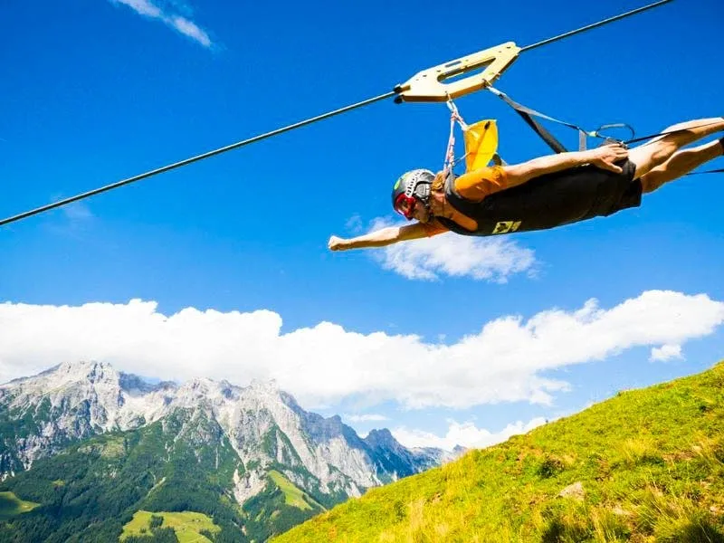 Tempat Wisata Thailand yang Terkenal: Coba Destinasi Flying Fox Menegangkan Ini!