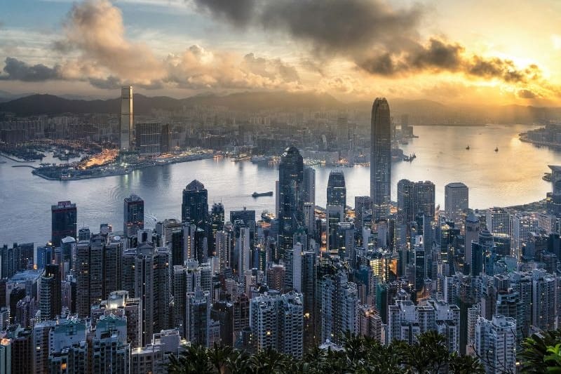 the-peak-hongkong_large.jpg