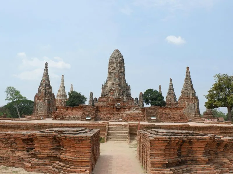 Tour Bangkok 2025: Destinasi dan Itinerary Terbaru!