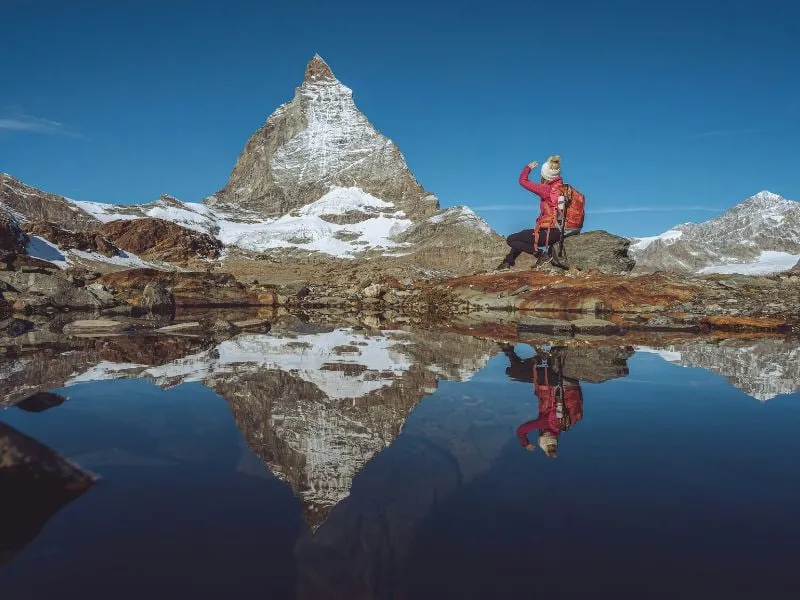 Tour Eropa vs Backpacker: Pilih yang Paling Cocok