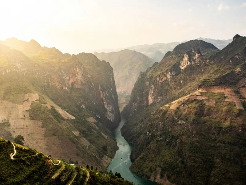 Tour Ha Giang 2025:  Mulai 7 Jutaan Explore Vietnam Utara!