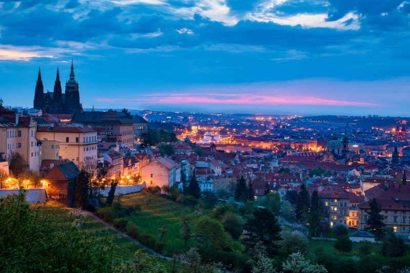 tour-ke-praha_large.jpg