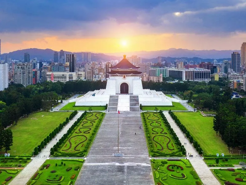 Tour Vietnam dari Jakarta 2026 - Mulai 6 Jutaan