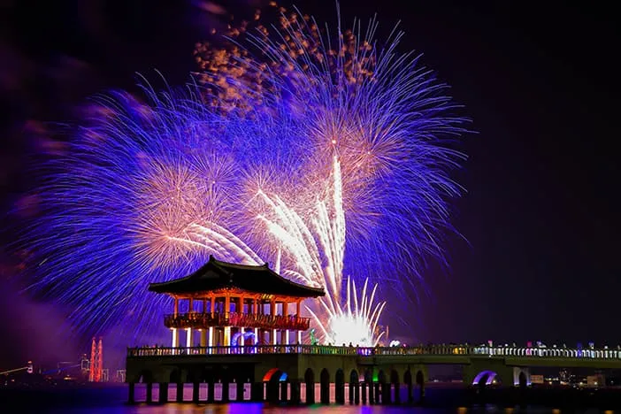 Tour Korea dan Jangan Lewatkan Korea's Summer Festival