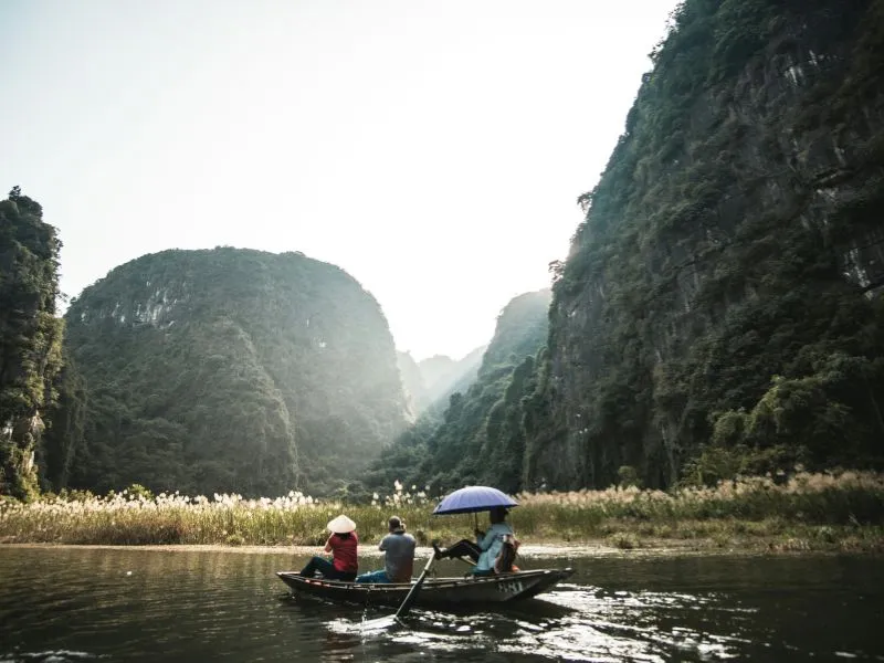 Tour Vietnam 8 Hari 7 Malam 2025 Mulai 12 Jutaan!