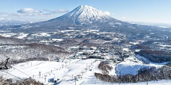 travel-jepang-akhir-tahun.webp
