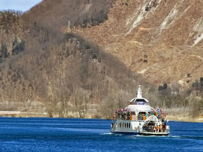 7 Spot Wisata Nami Island Korea yang Romantis & Ikonik