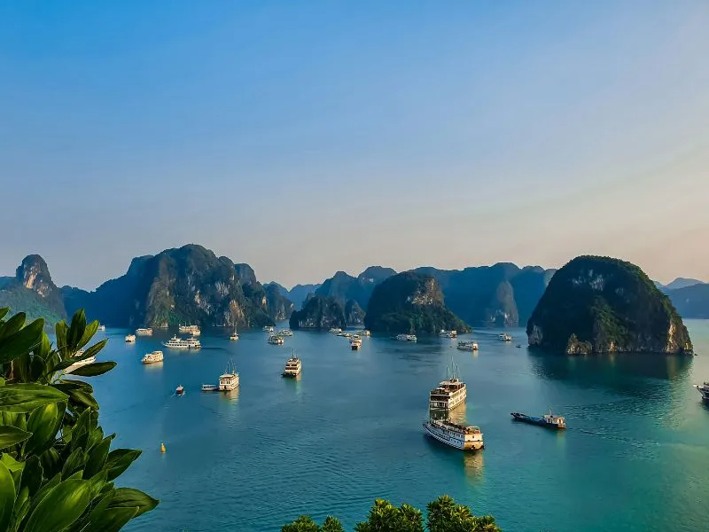 12 Wisata Vietnam Hanoi Paling Populer